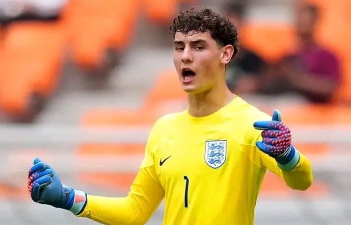 Arsenal Secures Deal for Ajax Goalkeeper Tommy Setford