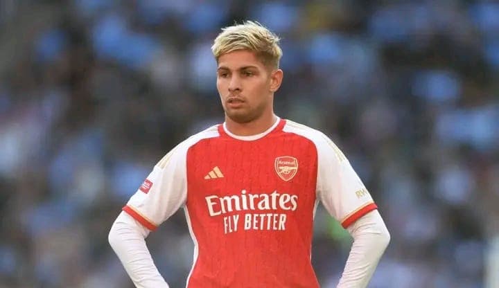 Arsenal Reject Bids for Smith Rowe Amidst Transfer Speculation.
