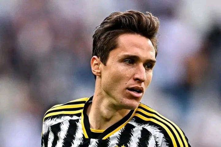 Arsenal among four Premier league clubs in talks with Chiesa’s agent over a possible transfer.