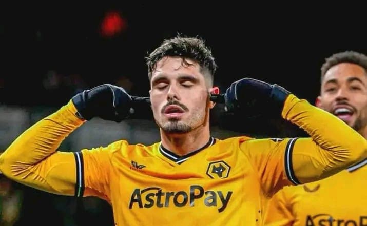 Arsenal dealt a huge blow as Chelsea set to sign long time target.