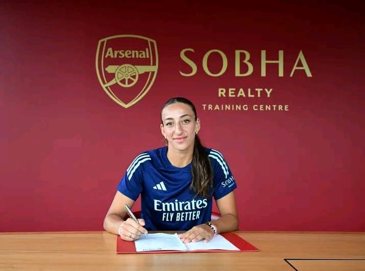 Arsenal sign Sweden striker Rosa Kafaji.