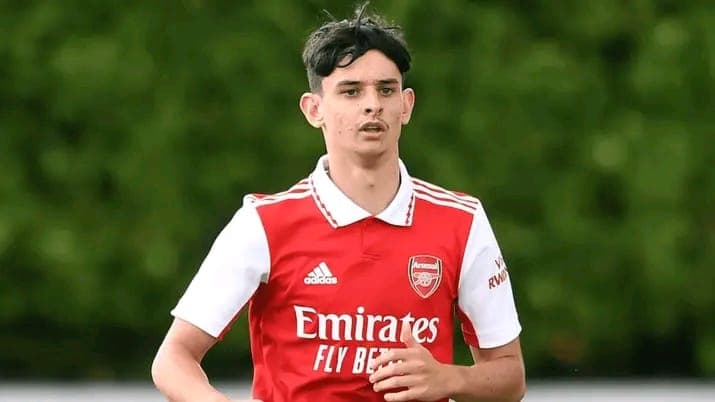Deportivo La Coruna has agreed to sign Charlie Patino for £1 million from Arsenal.