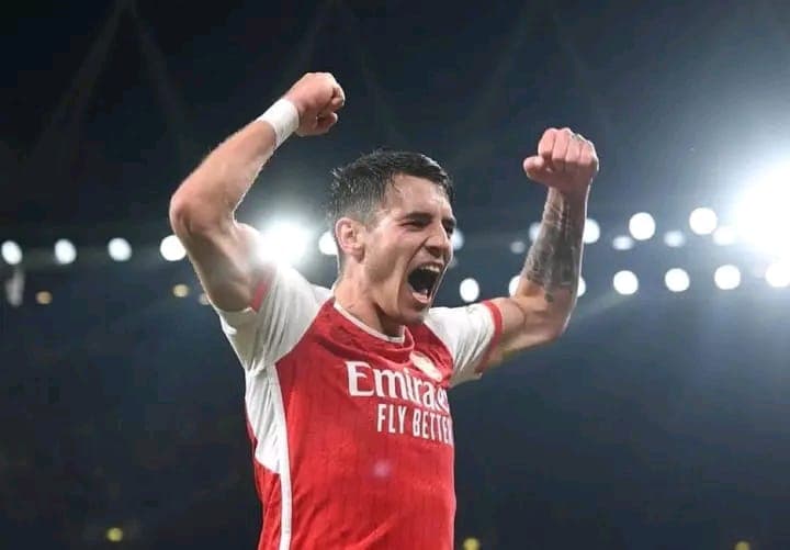 Jakub Kiwior expected to STAY at Arsenal despite links of a possible departure.