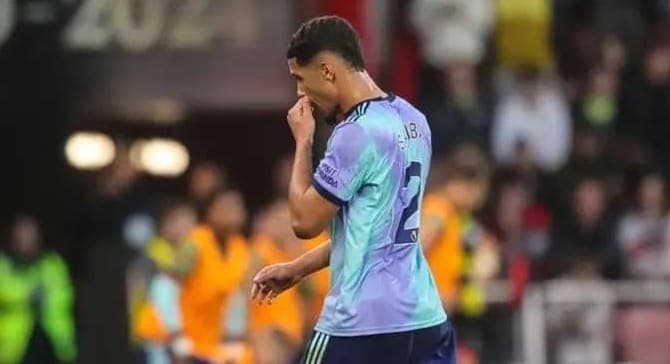 Former Premier League Referee Mark Halsey gives three reasons why William Saliba should not have been sent off