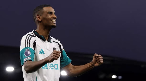 Newcastle United set huge asking price for Arsenal target Alexander Isak