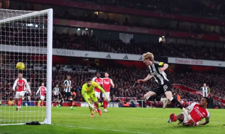 Lee Dixon faults Arsenal star after Anthony Gordon doubles Newcastle’s lead