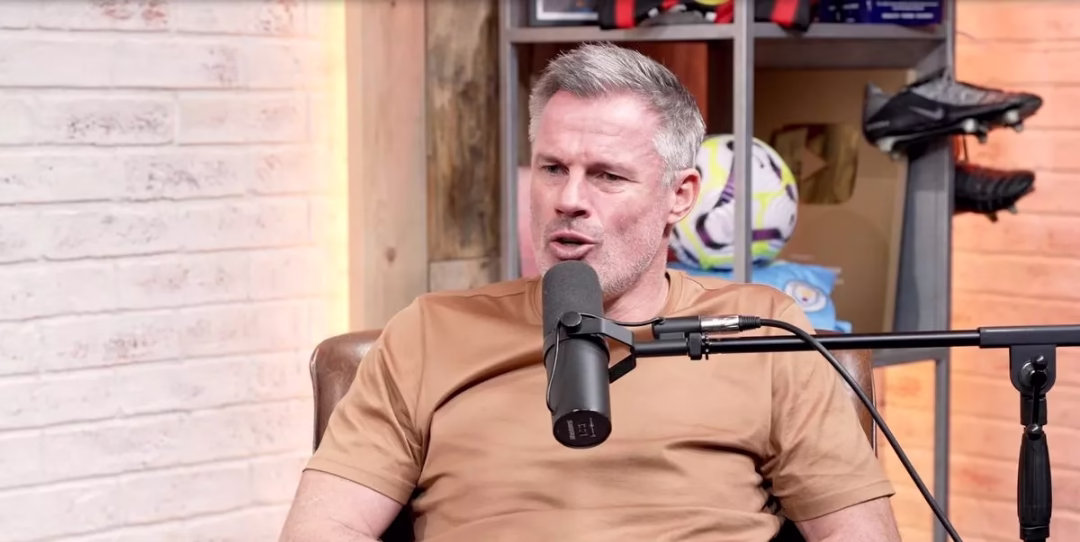 Jamie Carragher Claims Arsenal Are on the Edge in Title Race Against Liverpool
