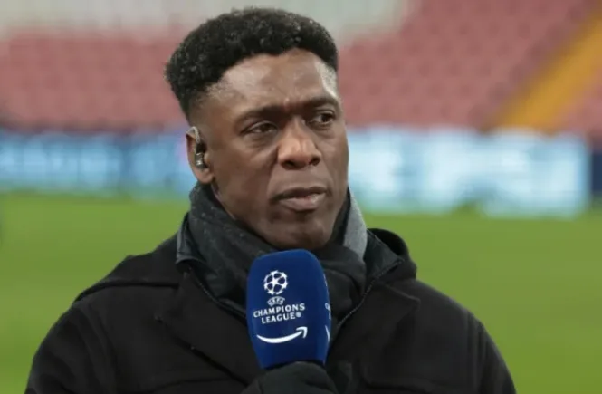 Clarence Seedorf Slams Timber’s Reckless Fouls in Arsenal’s Champions League Defeat to PSG