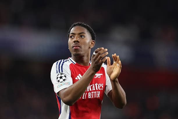 Lewis-Skelly Responds to a Post on Arsenal’s Gyökeres Pursuit