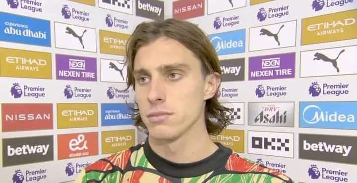 Calafiori aimed a subtle dig at referee Michael Oliver following Leandro Trossard’s red card against Man City