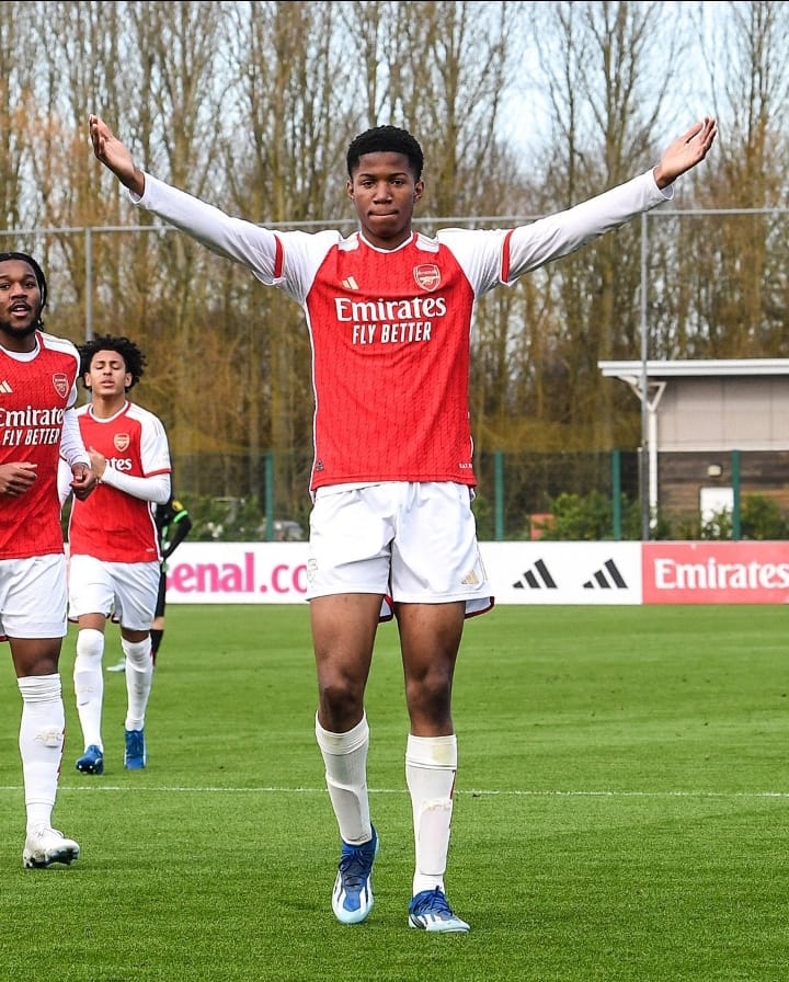 16-Year-Old Arsenal Striker Obi-Martin Attracts Interest from Manchester United. Screenshot 20240719 230815