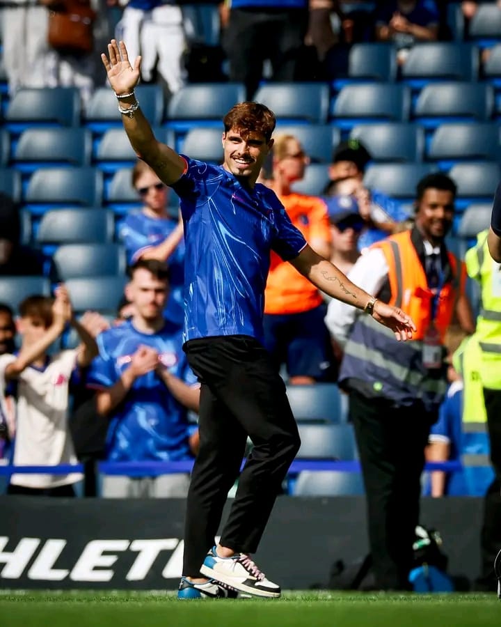 The reason Mikel Arteta blocked Arsenal from signing Pedro Neto. 1723796339121