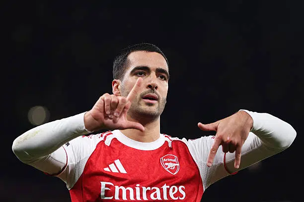 Arsenal win 2-0 Brentford