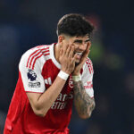 Arsenal Defender Hincapie Claps Back at Brighton Manager in Epic Moment